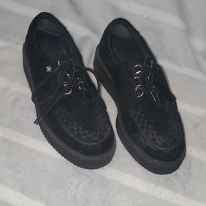 T.U.K. Anarchic black suede creeper
